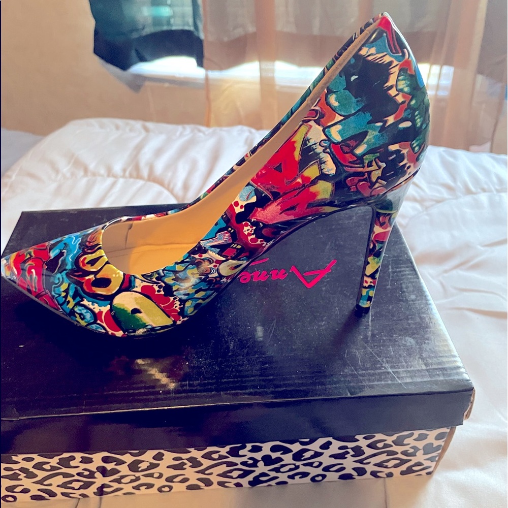 Graffiti heels